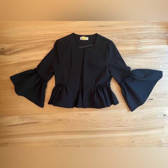 Formal Waistcoat - Bell Sleeves - Picture 11 of 12